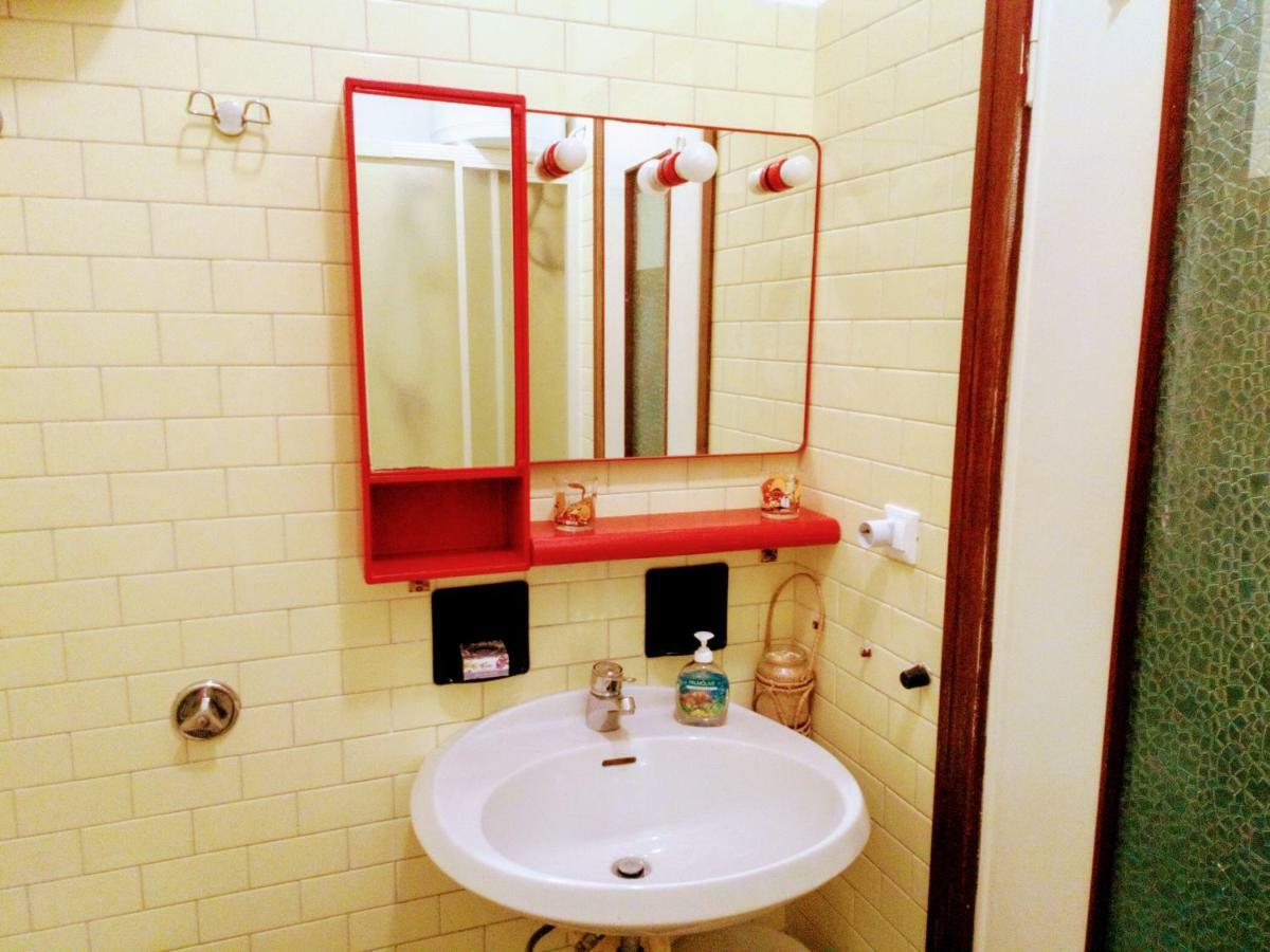 Casa Di Claude Con Posto Auto Διαμέρισμα Finale Ligure Εξωτερικό φωτογραφία